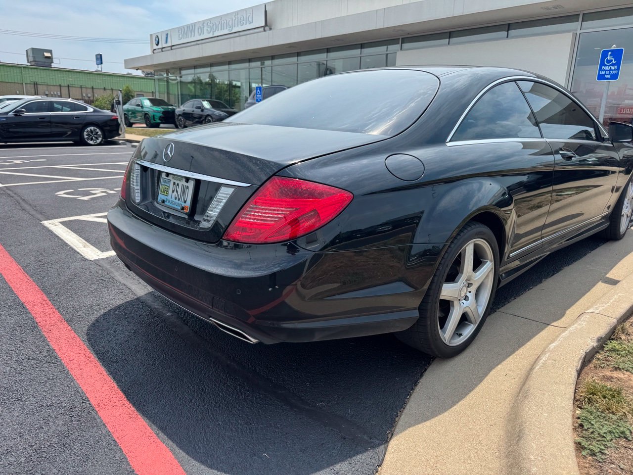 Used 2012 Mercedes-Benz CL 550 4MATIC image 3