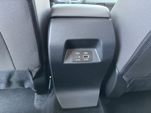 Used 2025 Subaru Crosstrek 2.5i Premium AWD/4WD image 23
