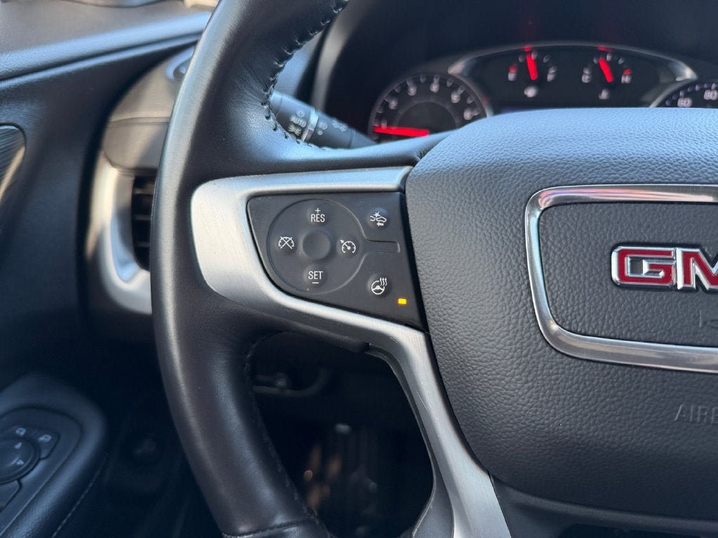 Used 2022 GMC Terrain SLT w/ Tech Package AWD/4WD image 16