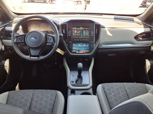 Used 2025 Subaru Forester w/ Convenience Package #2 AWD/4WD image 2