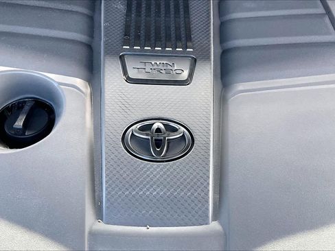 New 2026 Toyota Tundra Limited AWD/4WD image 17