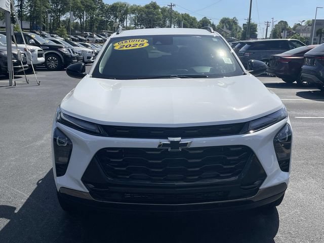 Used 2025 Chevrolet Trax ACTIV w/ Driver Confidence Package FWD image 2