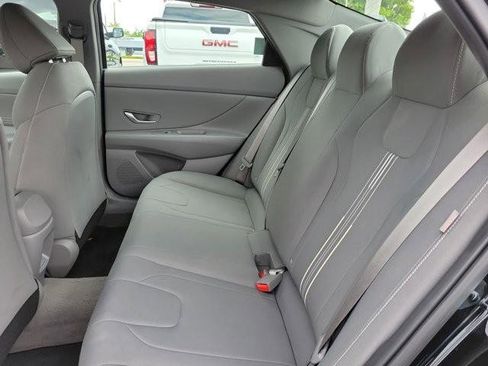 Certified 2025 Hyundai Elantra Sport FWD image 19