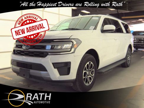 Used 2024 Ford Expedition Max XLT image 4