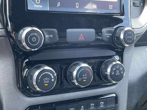 New 2026 RAM 2500 Tradesman w/ Chrome Appearance Group AWD/4WD image 36
