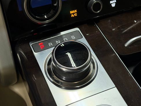 Used 2019 Land Rover Range Rover HSE AWD/4WD image 14