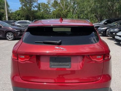 Used 2018 Jaguar F-PACE Prestige image 3