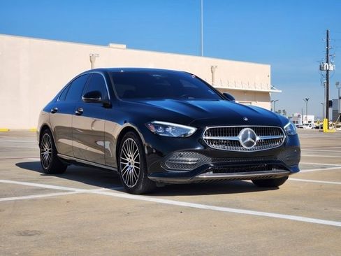 Used 2024 Mercedes-Benz C 300 Sedan image 3