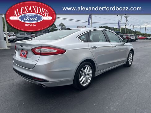 Used 2013 Ford Fusion SE FWD image 4