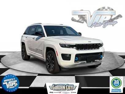 Used 2022 Jeep Grand Cherokee Overland w/ Advanced Protech Group III