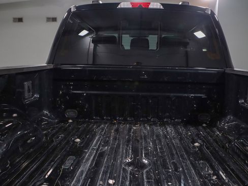 Used 2023 Ford F250 Lariat w/ Sport Appearance Package image 30