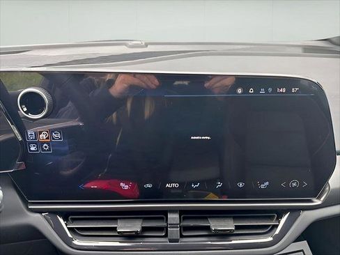 New 2025 Chevrolet Equinox EV RS FWD image 19