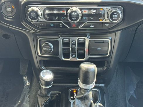 Used 2023 Jeep Wrangler Unlimited w/ Cold Weather Group AWD/4WD image 22