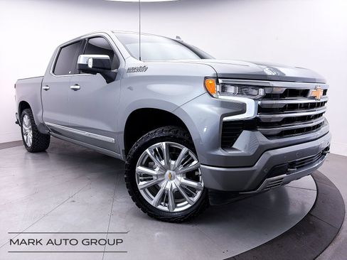 Used 2023 Chevrolet Silverado 1500 High Country w/ Technology Package AWD/4WD image 1