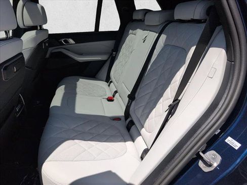 New 2026 BMW X5 xDrive50e w/ M Sport Package AWD/4WD image 15