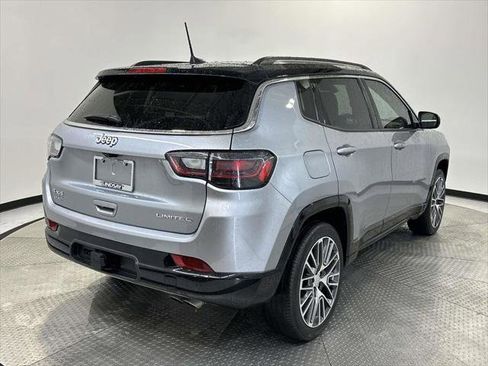 Certified 2022 Jeep Compass Limited w/ Elite Group image 7