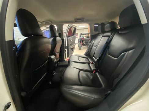 Used 2020 Jeep Compass Limited image 18