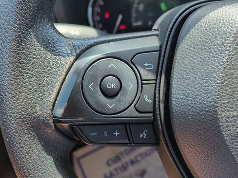 Certified 2025 Toyota RAV4 XLE FWD image 19