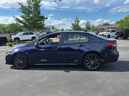 Used 2024 Toyota Corolla SE w/ Convenience Package AWD/4WD image 26