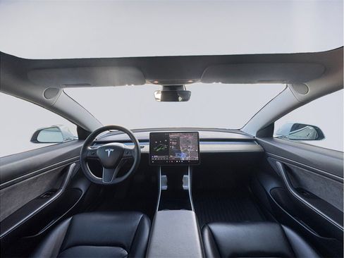 Used 2020 Tesla Model 3 Standard Range Plus image 17