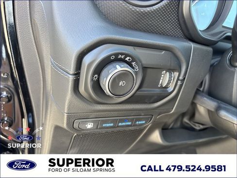 Used 2024 Jeep Wrangler Unlimited Rubicon 4xe w/ Technology Group AWD/4WD image 24