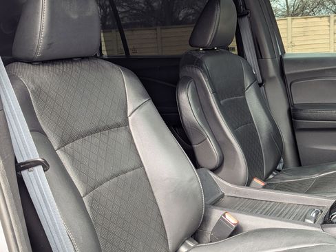 Used 2019 Honda Passport Touring image 29