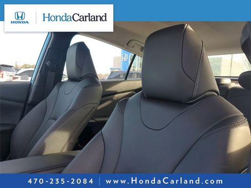 Used 2020 Toyota Prius XLE image 12