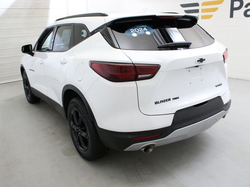 Certified 2024 Chevrolet Blazer LT w/ Midnight/Sport Edition AWD/4WD image 7