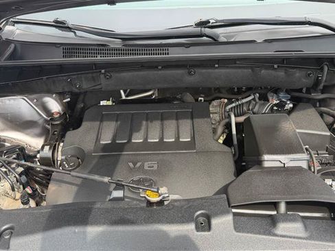 Used 2015 Toyota Highlander XLE AWD/4WD image 8
