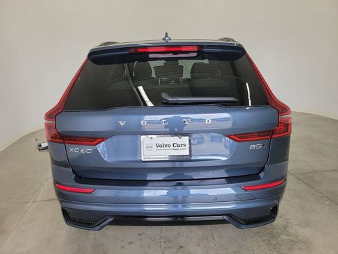 New 2026 Volvo XC60 B5 Core AWD/4WD image 6