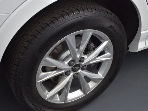 Used 2025 Audi Q3 2.0T Premium w/ Convenience Package AWD/4WD image 21