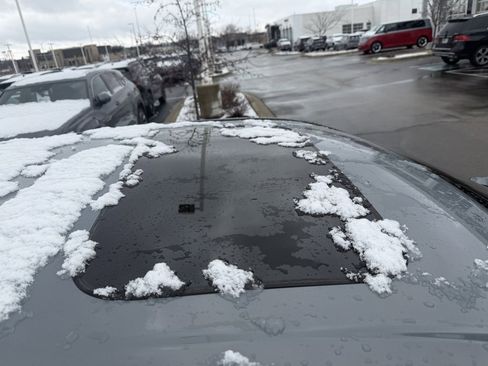 Used 2024 Honda CR-V EX image 9