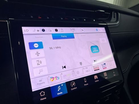 New 2025 Jeep Grand Cherokee Overland w/ Adv Protech Group III image 12