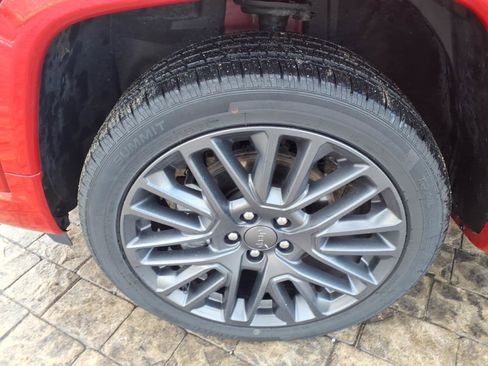 Used 2022 Jeep Compass Limited image 23