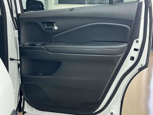 Used 2021 Honda Pilot Elite image 28