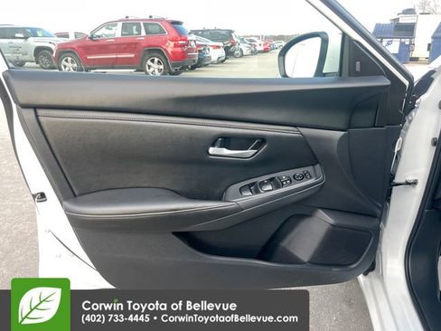 Used 2025 Nissan Sentra SV FWD image 18