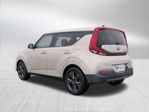 Used 2020 Kia Soul EX image 5
