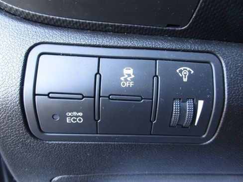 Used 2014 Hyundai Accent GS FWD image 17