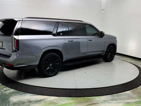 Used 2022 Cadillac Escalade ESV Sport Platinum w/ LPO, ONYX Package AWD/4WD image 5