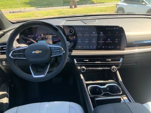New 2026 Chevrolet Traverse High Country AWD/4WD image 17