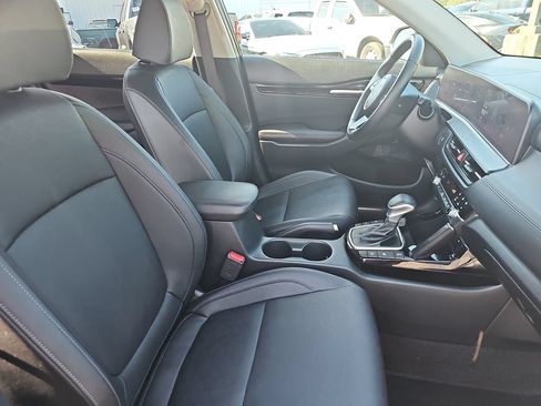 Used 2024 Kia Seltos EX AWD/4WD image 13