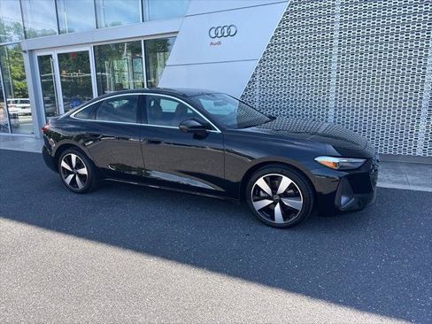 Used 2025 Audi A5 2.0T Premium w/ Convenience Package AWD/4WD image 2