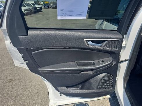 Used 2024 Ford Edge SEL AWD/4WD image 33