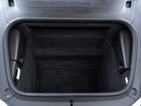 Used 2021 Porsche 718 Boxster Spyder RWD image 47