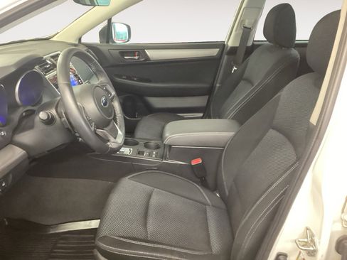 Used 2018 Subaru Outback 2.5i Premium AWD/4WD image 9