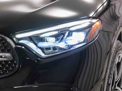 Certified 2023 Mercedes-Benz GLC 300 image 12