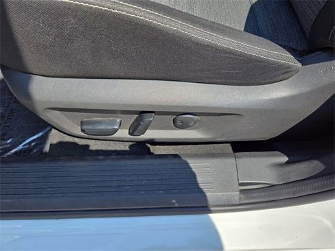 Used 2021 Nissan Rogue SV image 27