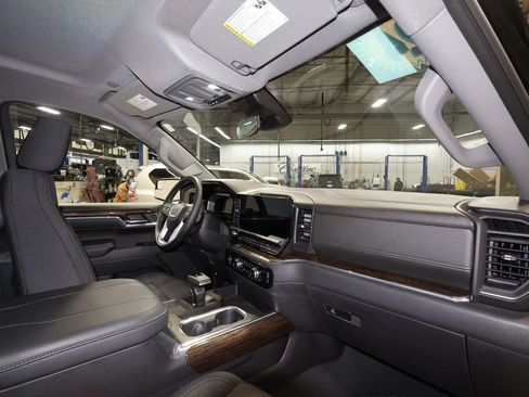 Certified 2024 GMC Sierra 1500 Elevation w/ X31 Off-Road Package image 28