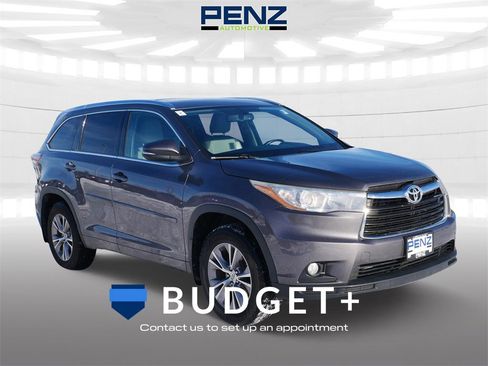 Used 2015 Toyota Highlander XLE image 1