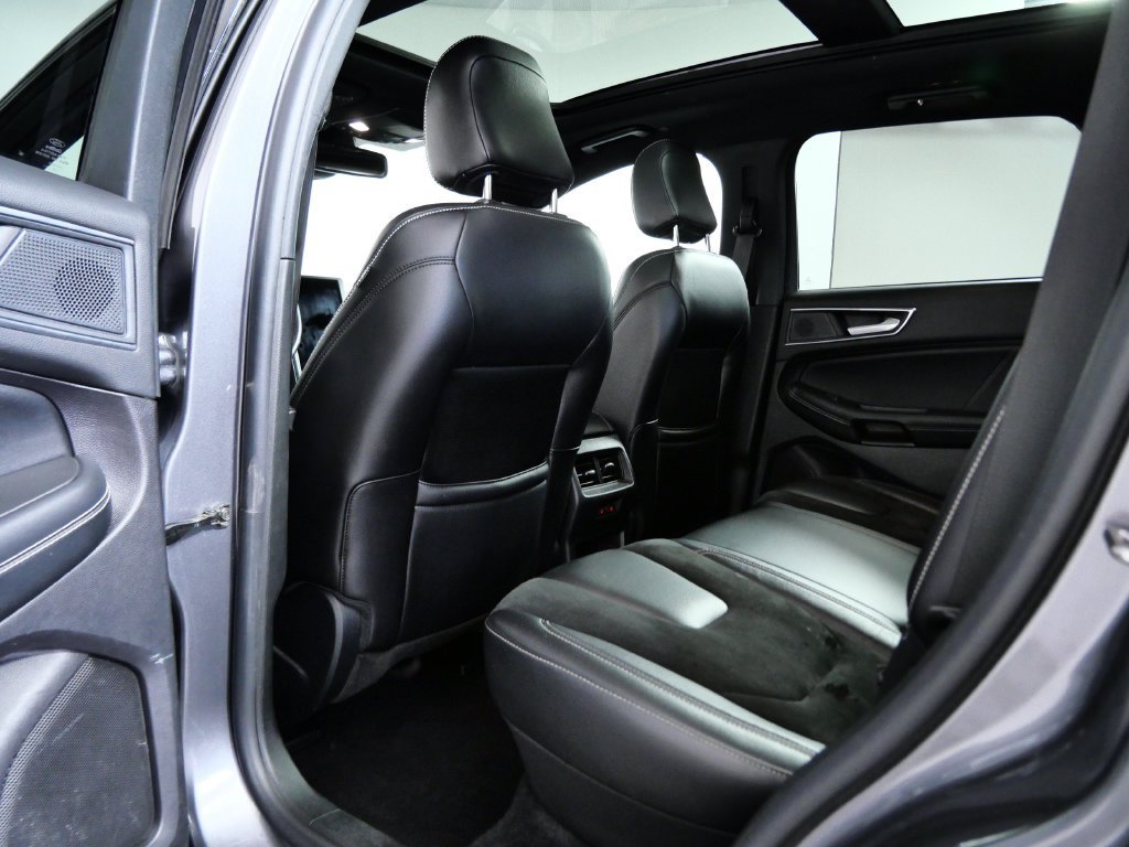 Used 2021 Ford Edge ST w/ Equipment Group 401A AWD/4WD image 14